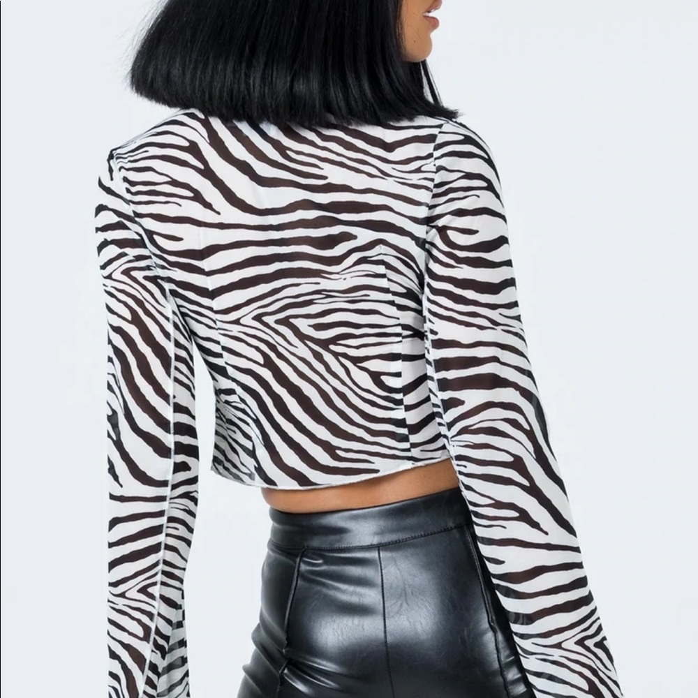 PRINCESS POLLY | DANIELLA LONG SLEEVE TOP ZEBRA XS - Picture 2 of 8